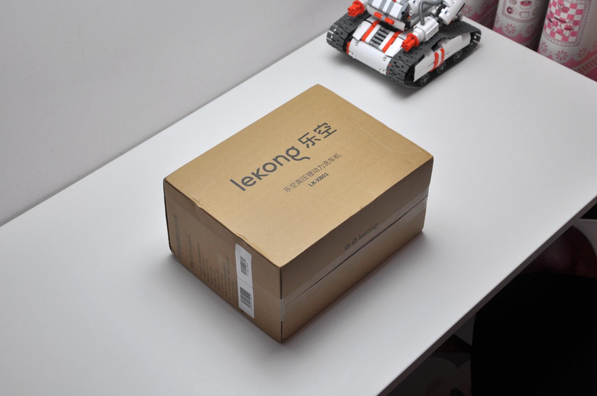 乐空手持锂电洗车机评测,便携洗车机220v高压家用