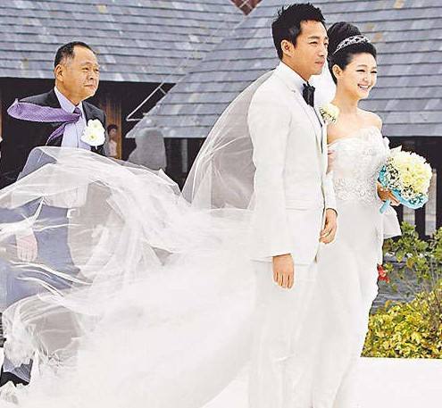 为什么很多富二代羡慕王思聪,微博崩塌