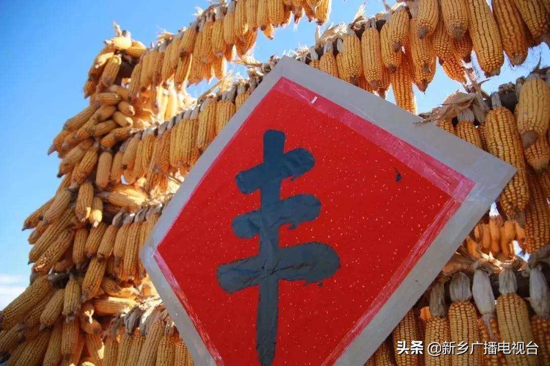 这里不仅能逛车展还能来这里淘宝，临近中秋，想吃的想囤的这里都有