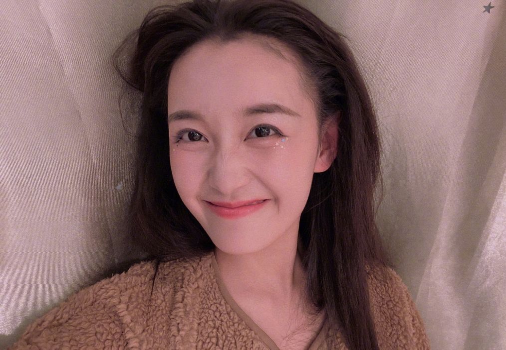 三千鸦杀蒋依依和赵露思,三千鸦杀蒋依依红衣造型