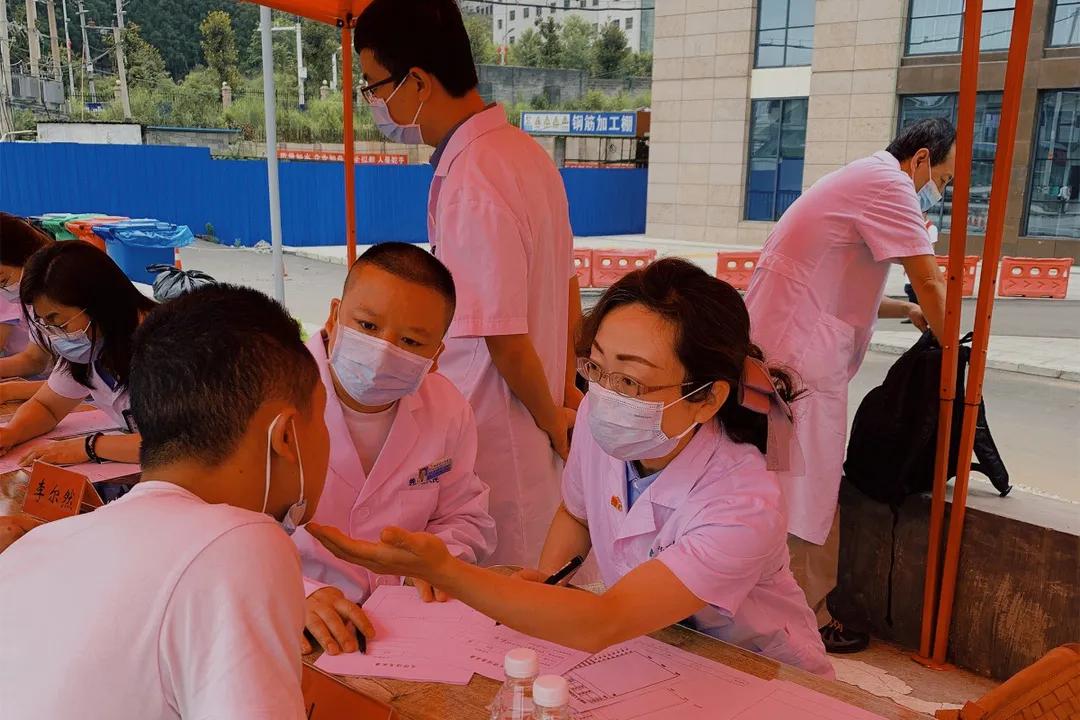 走进革命老区开展义诊活动标题,为庆祝建党100周年举行的义诊