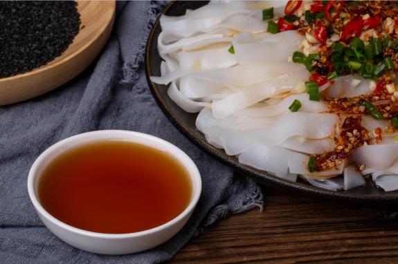 央视曝光掺假芝麻油,如何鉴别芝麻油真伪