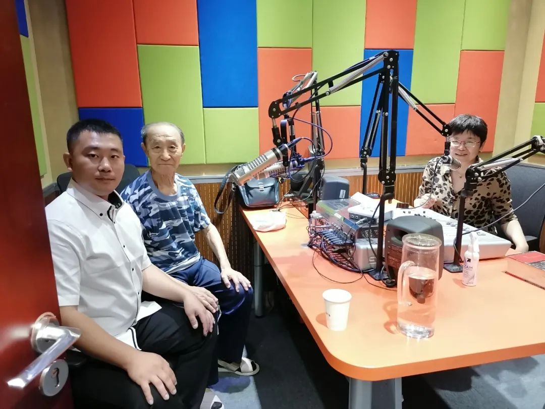 北京人民广播电台采访海太协会北京最美太极老人卢喜明