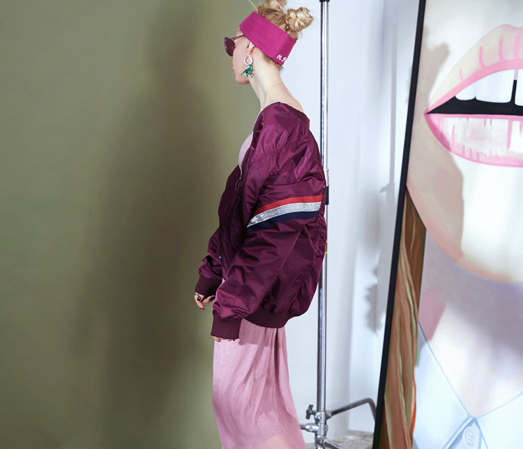 棒球服搭配女少年感,想要有颗年轻的心