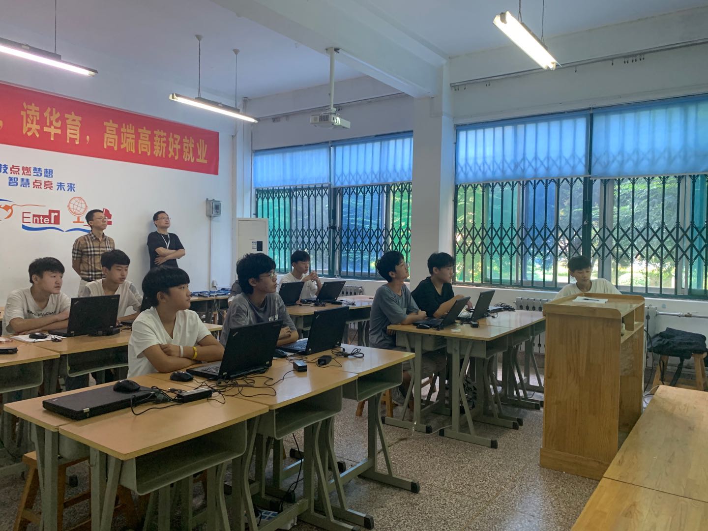 「新生阶段学习成果展示」我在卓训华育IT收获的第一份果实