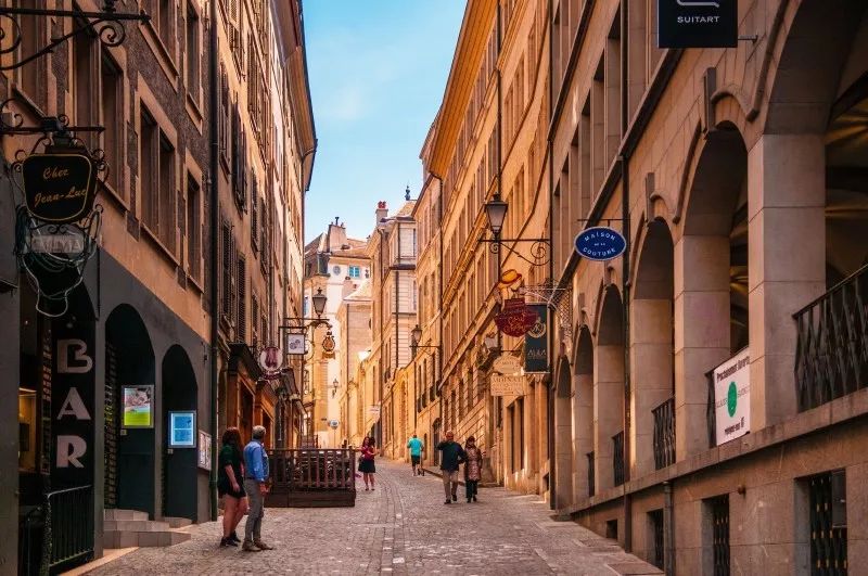 冬天去哪儿玩比较暖和,7-12月适合去哪儿玩儿