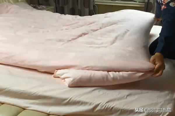 晚上睡觉手脚冰凉教你用一物泡脚,睡前手脚冰凉睡着后全身燥热