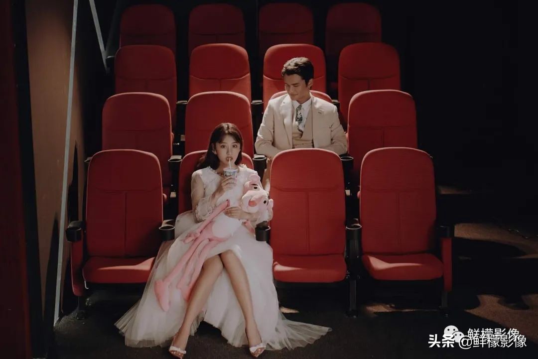 快来一睹超有电影感的婚纱照,电影同款婚纱照推荐