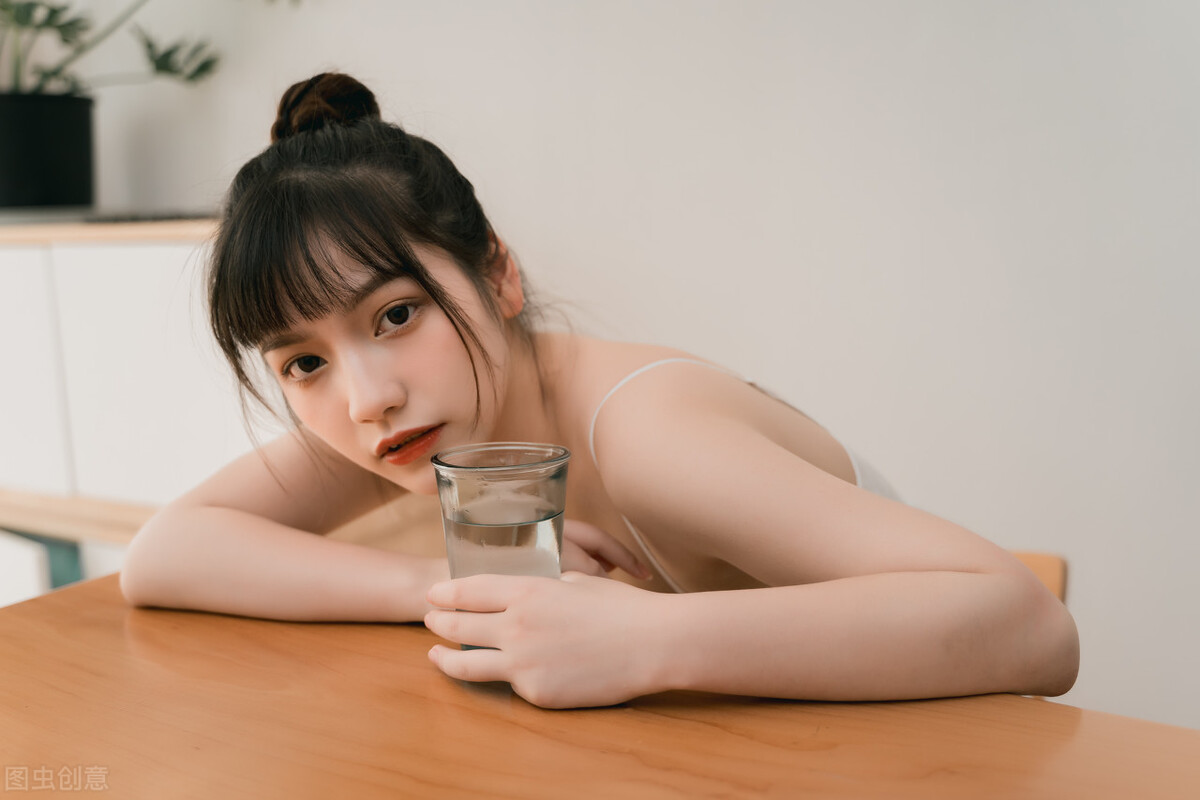 母女之间的代沟问题 (如何缩小父女之间的审美代沟)