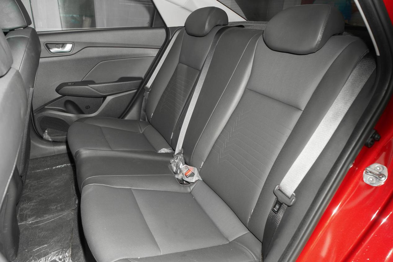 17年现代悦纳1.4l驾驶感受,现代悦纳开空调油耗