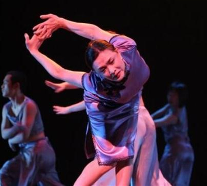 萌视角:中国脸谱讲述不同于西洋假面的浪漫