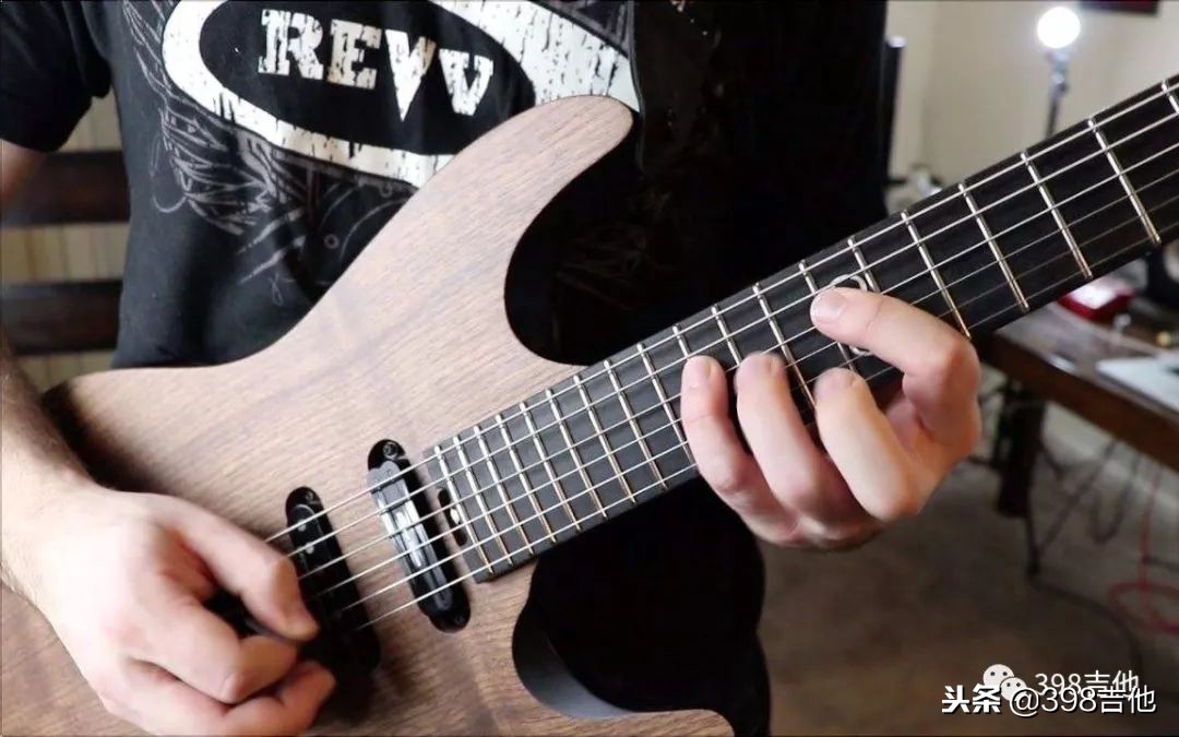 吉他符号一个圆中间一个加号,吉他谱中各种符号的意思