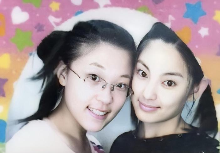 张雨绮御姐出场,张雨绮一向肤白貌美很有御姐气质