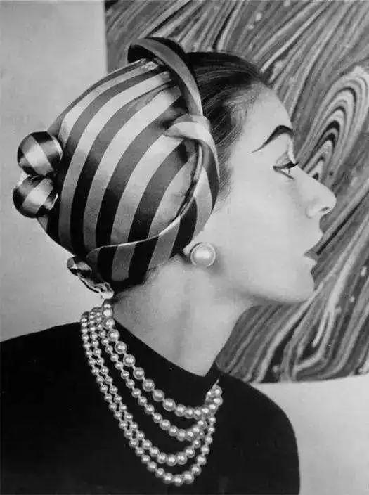 专访|“头大戴不下”怎么办？帽匠设计师Coco跟你聊帽子的学问