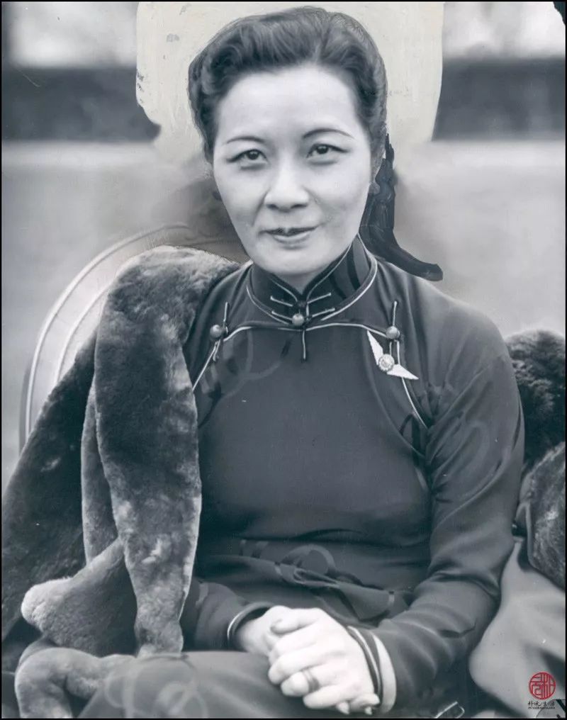 民国穿旗袍最美的前十个女人 (14张民国旗袍美人)