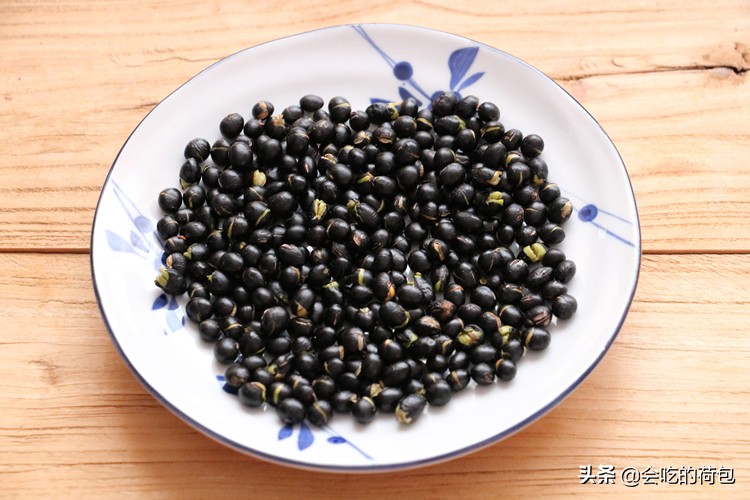 黑豆最简单的十种吃法,秋天要多吃这三黑粥