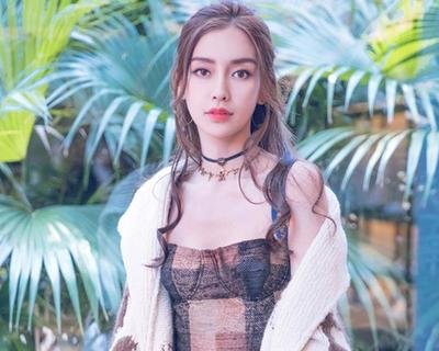 中分的完美形式,龙须+胎毛;八字+侧分,杨幂杨颖为您先行