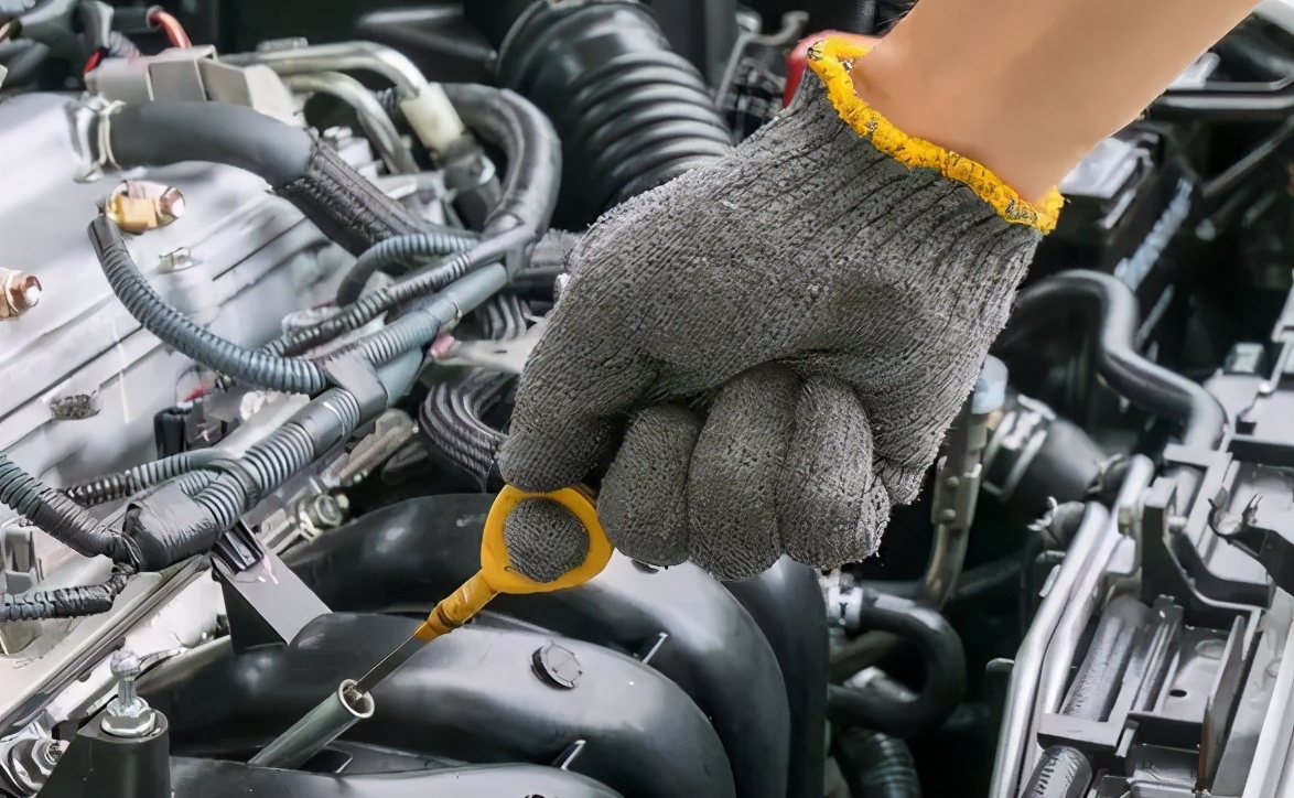 5千公里换了机油到多久再换,换机油到底是五千公里还是半年