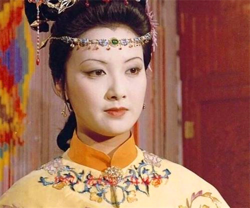 木石前盟与金玉良有什么关系,金玉良缘和木石前盟之争