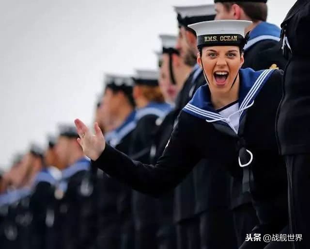谁说真汉子不能女装水手服就是海军产物，今天给你们看女装