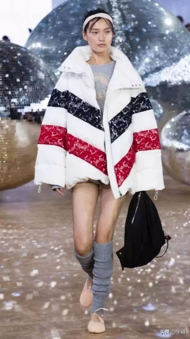 冬天不建议买的6种羽绒服,冬天不能少的一款黑色羽绒服