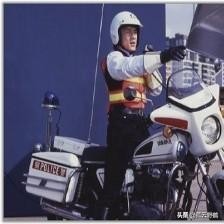 成龙演的电影警察故事系列,成龙的成名电影警察故事a计划