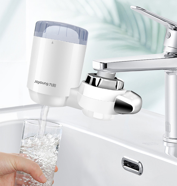 让更多家庭喝上放心水,水龙头过滤器能过滤出干净水