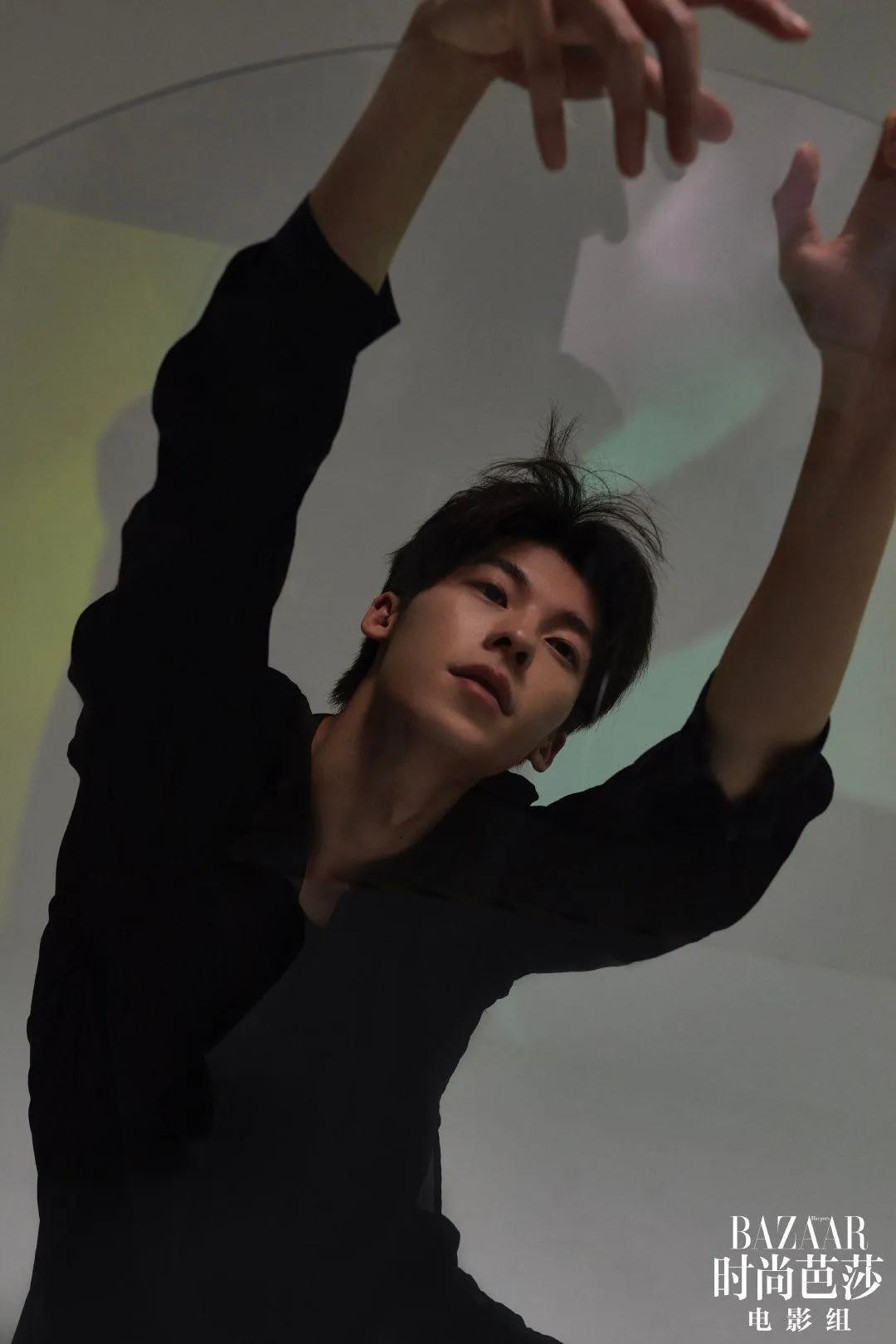 哪个男星演的狐狸精好看,长得像狐狸精的男明星