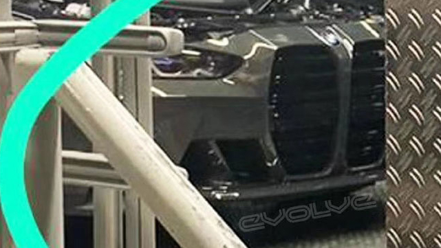 本田crv混动与rav4荣放混动哪个好,rav4混动版上市