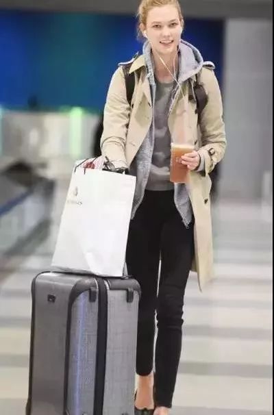 韩版风衣怎么穿最好看,这个春天的美丽穿搭