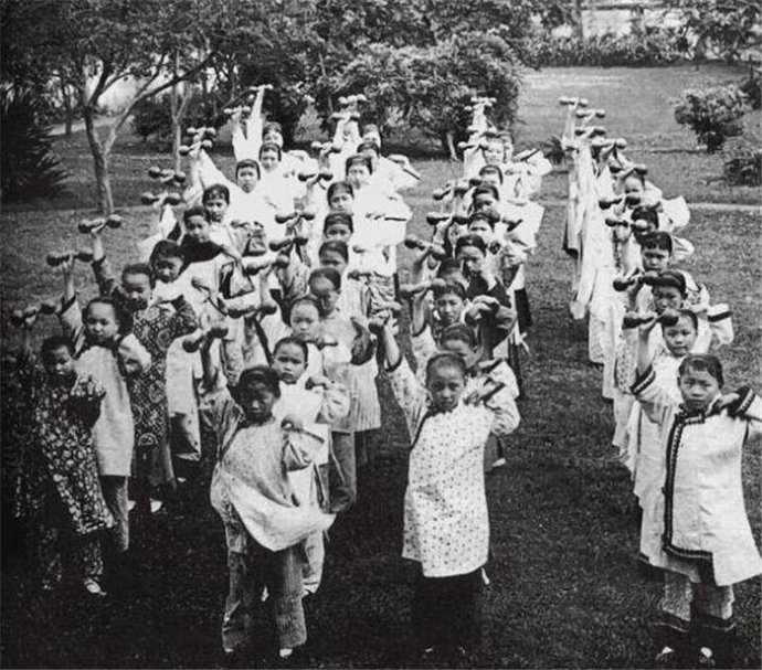 旧影珍藏：清末民国，那些成为历史的面孔