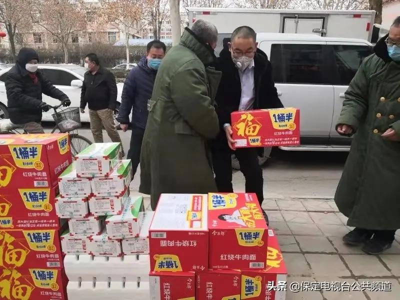 河北保定:志愿者积极补充防控力量政协委员送来暖心关怀