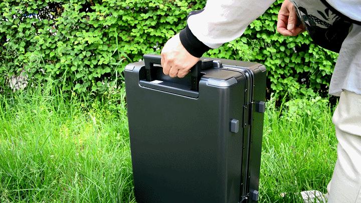 又要值乘了,放下背包拎起皮箱,地平线8号拉杆箱体验