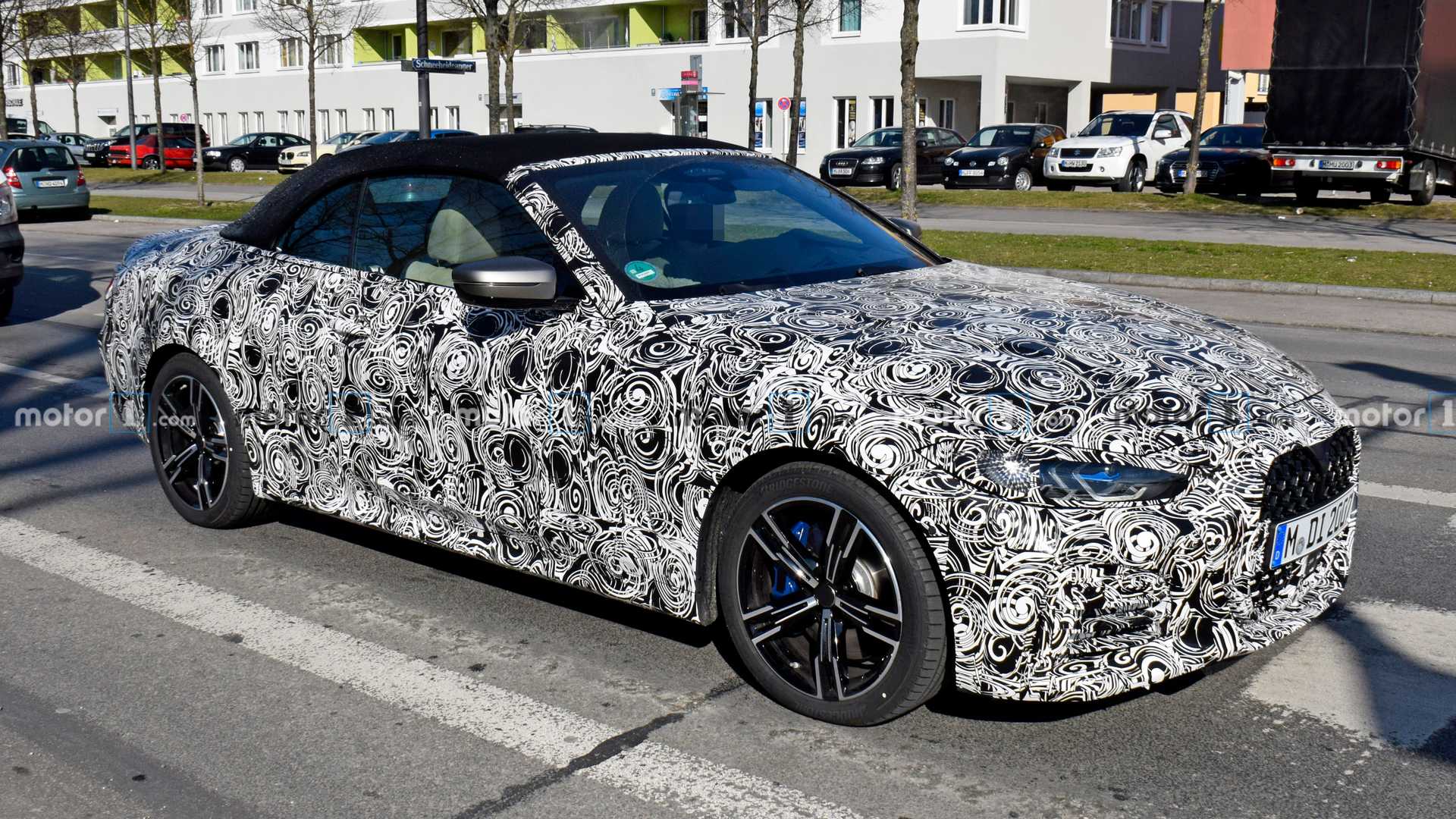 下一代宝马4系硬顶敞篷,宝马大鼻孔4系敞篷版硬顶