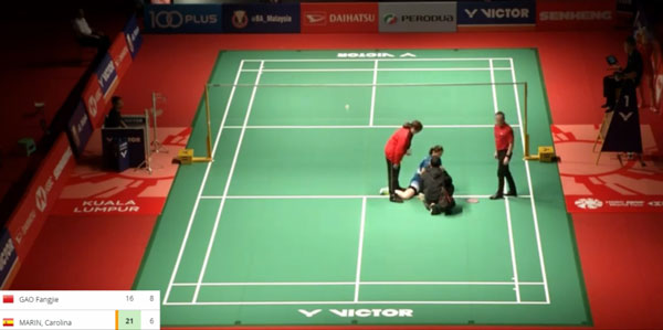 运动员筋受伤,运动员腰和腿都受伤