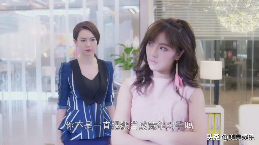 凭烂片赢来名气？官宣恋情秀恩爱，对方是个富二代？