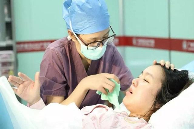 怀孕宝宝在保护妈妈,怀孕胎儿在肚子有几层保护