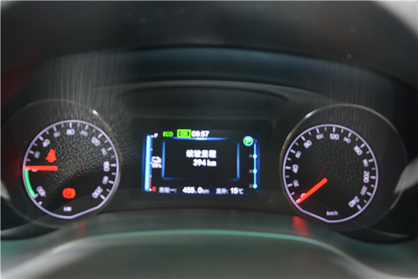 比亚迪e5400试驾,比亚迪e52017和2016款的区别