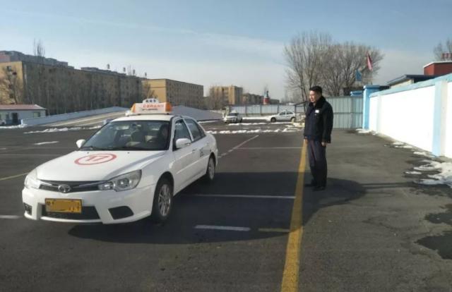 老司机停车技巧视频教程,老司机教你怎么倒车