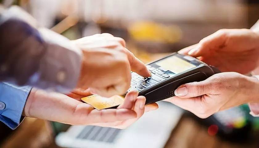 网贷遇到强制借款怎么办,自己没借钱但被贷款了怎么办