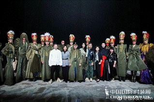 对话胡社光丝路·母亲大秀导演郭爽：为母亲留住芳华是我的初衷