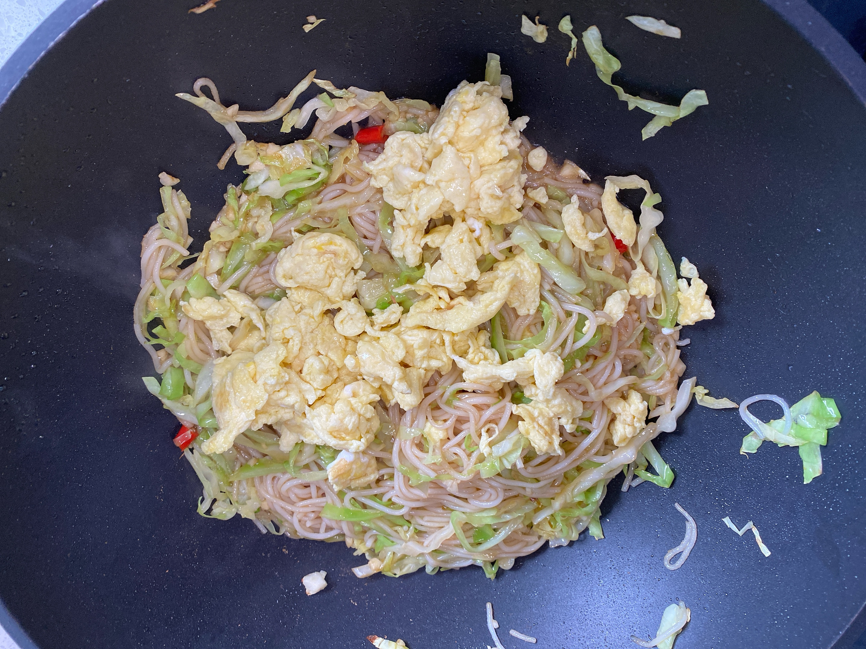 米粉炒粉怎么煮才好吃,在家做三鲜米粉最简单的方法