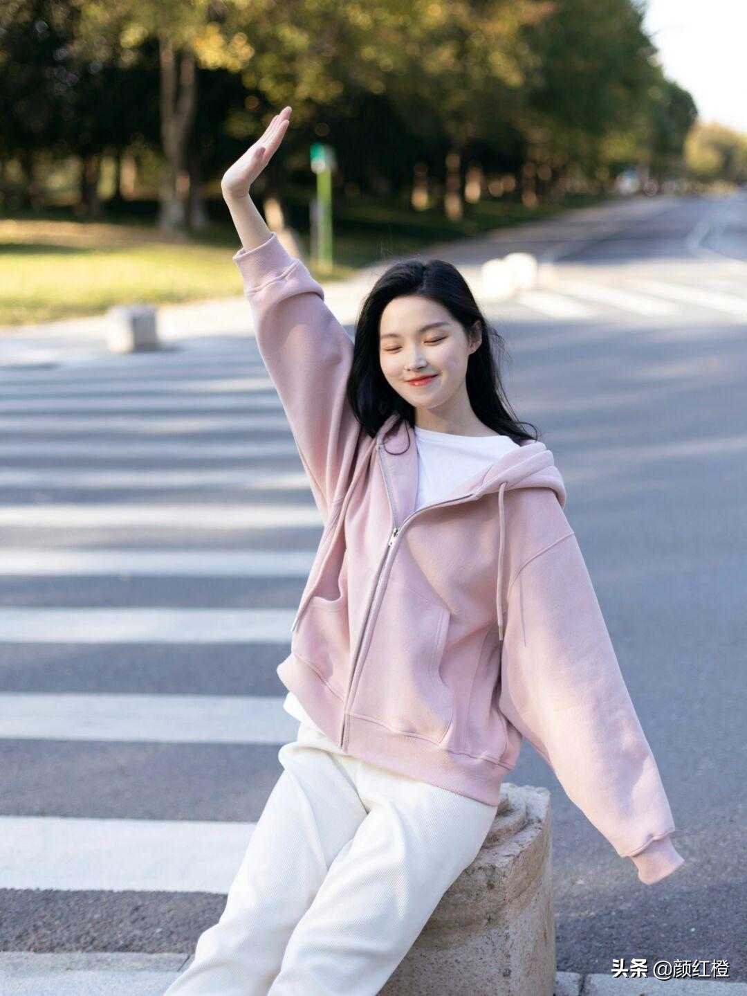 粉色的4种穿搭方法温柔又优雅,九大最时髦的穿搭配色