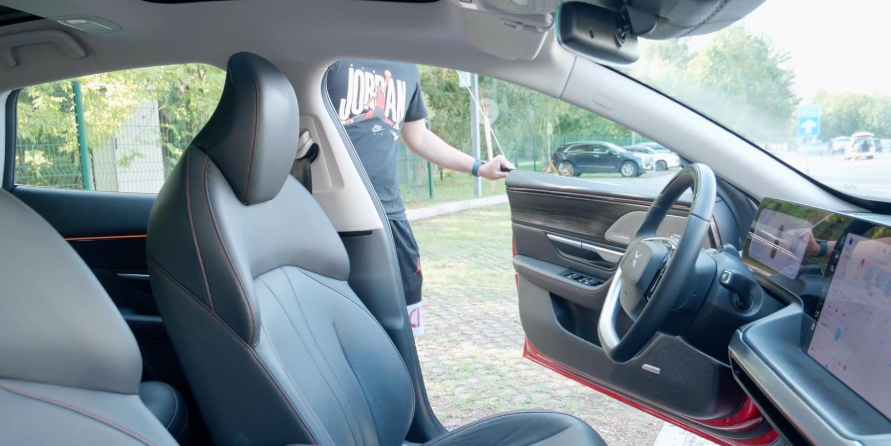 8万多公里的小鹏p7能买吗 (小鹏p7老款和新款的驾驶感受区别)