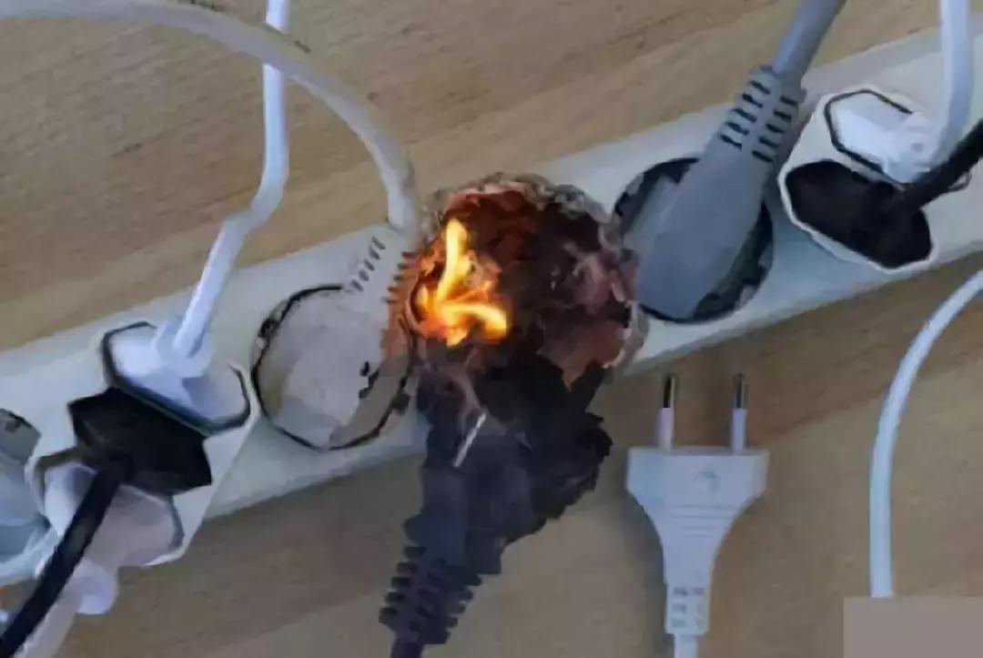 插座转换器真的很实用,插座转换器方便又实用