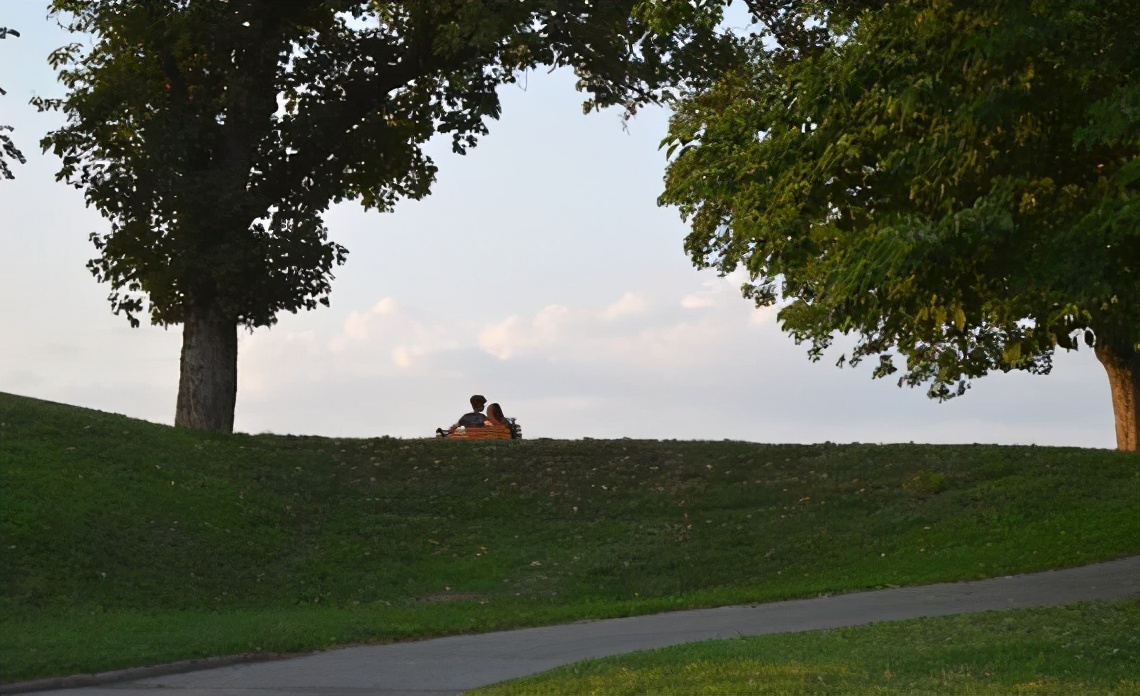 如何高效地安慰人?心理学:无非就这5点,学会终身受益