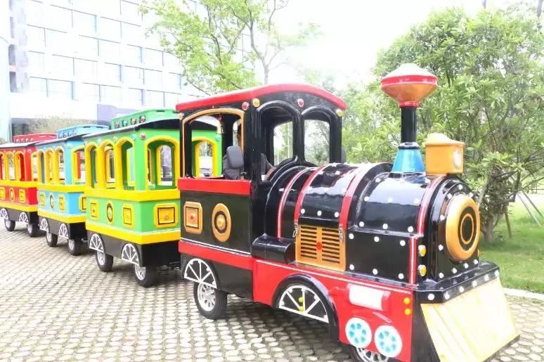 音乐烟花汇演视频,音乐篝火烟花秀