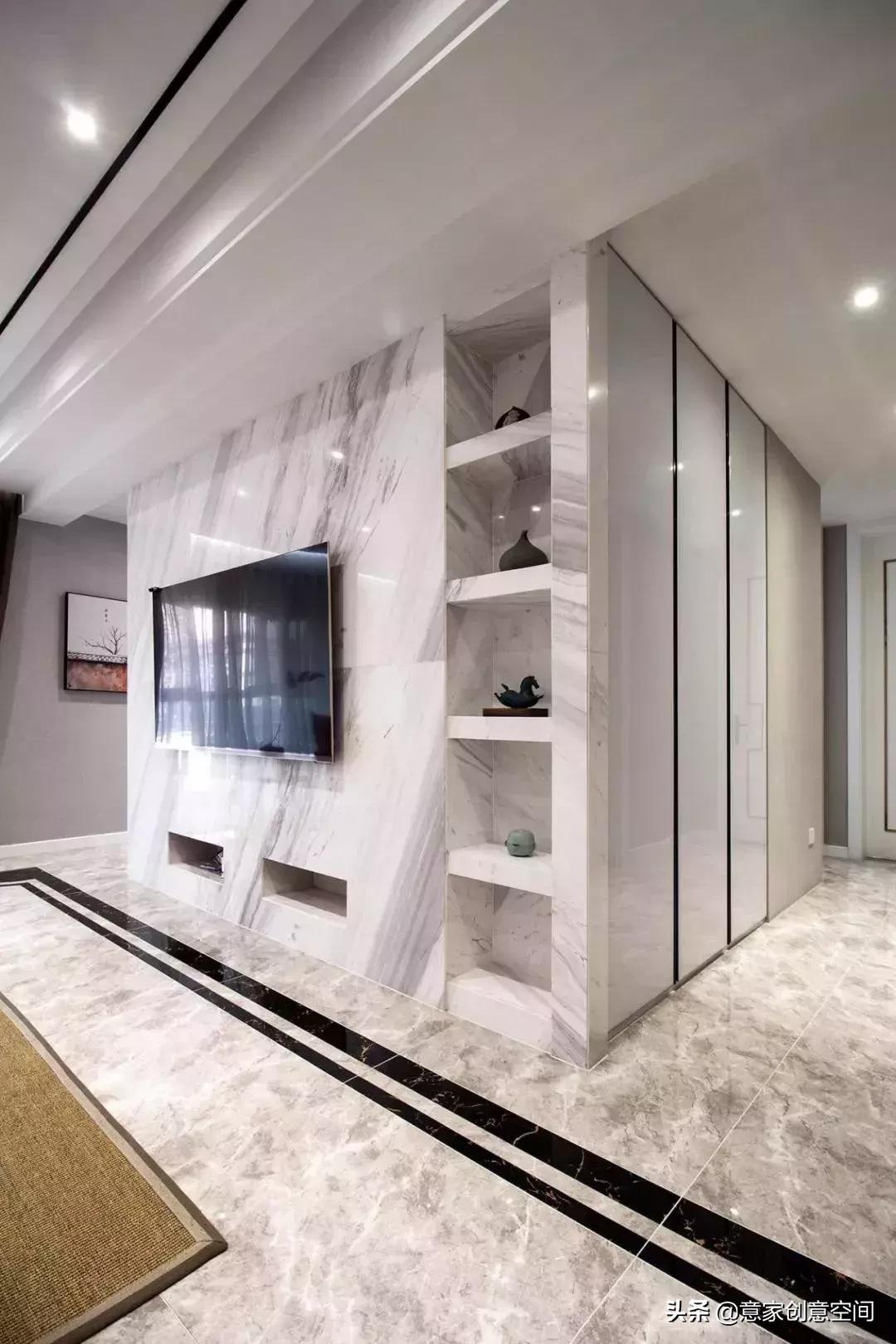 电视墙挖个洞，电视柜就不用买了，这套新中式三居室太好看了！