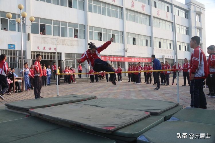 杩愬姩鍋ュ効鏄捐韩鎵嬫椂浠i獎瀛愮珵椋庢祦,杩愬姩鍋ュ効璧涘嚭椋庨噰璧涘嚭鎷兼悘