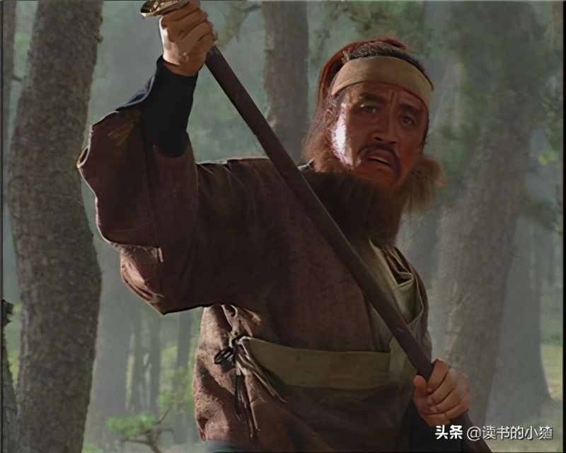 都是用朴刀的好手,雷横真的斗不过刘唐吗?无非是吴用的马屁